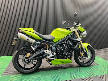 Used Triumph Street Triple 675 undefined for sale - bike-78435095: Photo