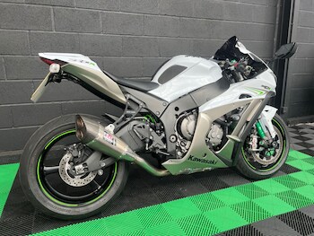 Used Kawasaki Ninja ZX-10R undefined for sale - bike-78434581: Photo