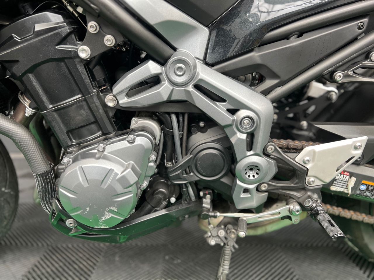 Used Kawasaki ZR900 for sale - 78435660: Photo 19