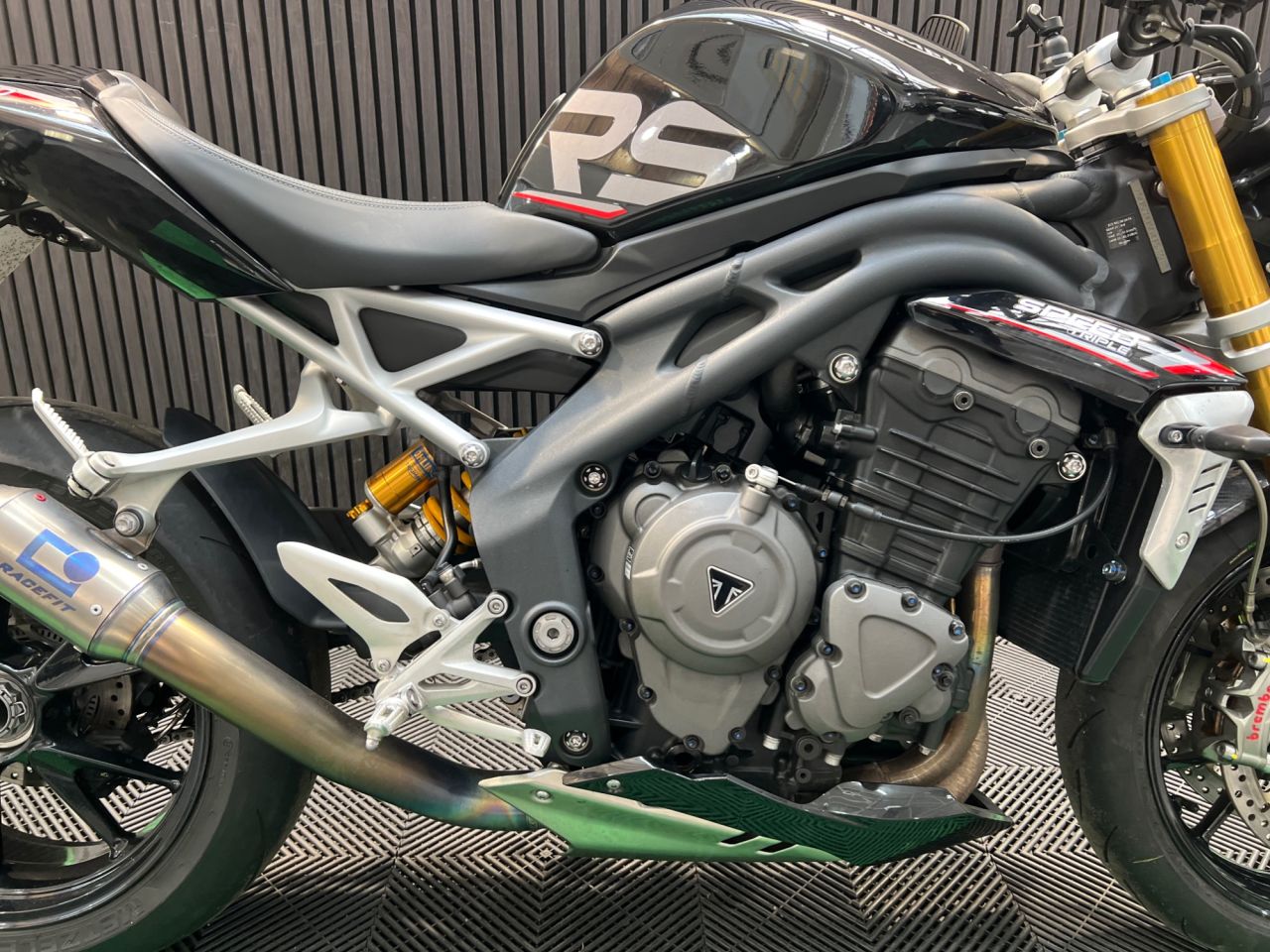 Used Triumph Speed triple 1200 for sale - 78435449: Photo 13