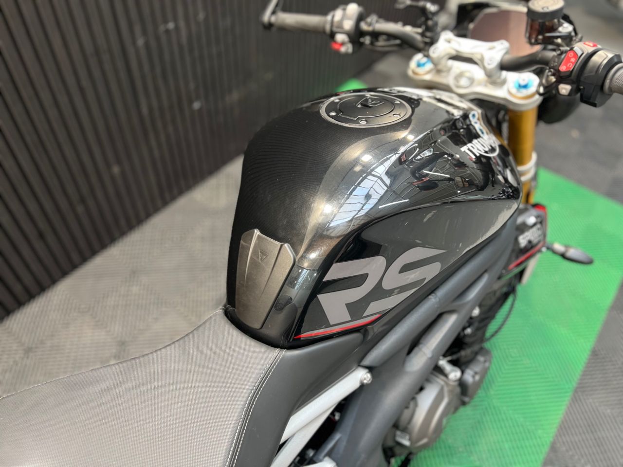 Used Triumph Speed triple 1200 for sale - 78435449: Photo 16