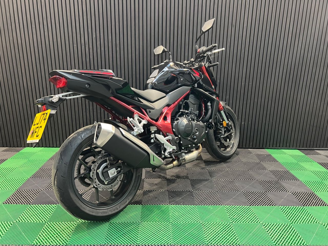 Used Honda CB750 Hornet for sale - 78435712: Photo 11