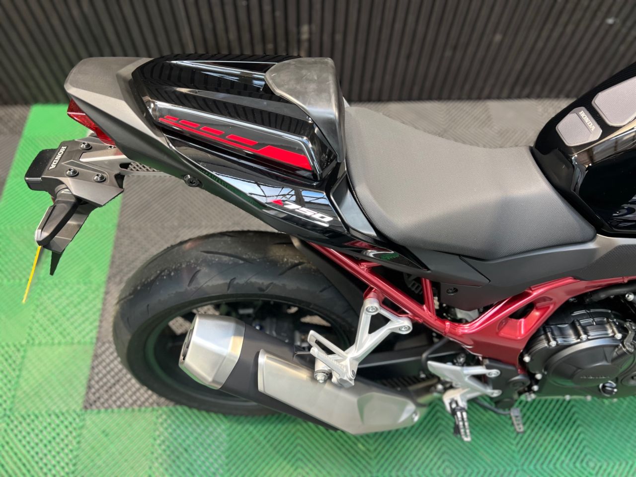 Used Honda CB750 Hornet for sale - 78435712: Photo 15