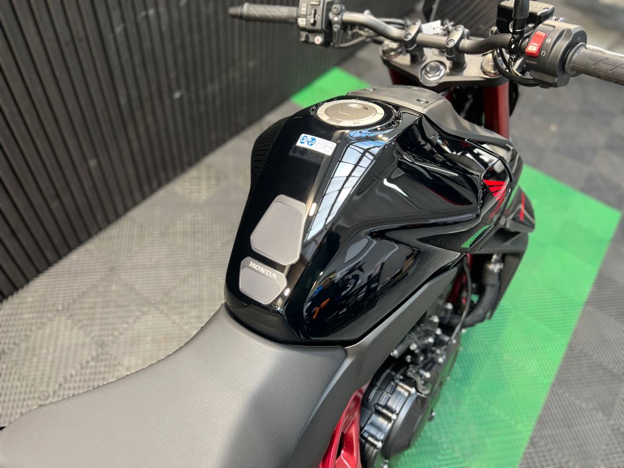 Used Honda CB750 Hornet for sale - 78435712: Photo 16