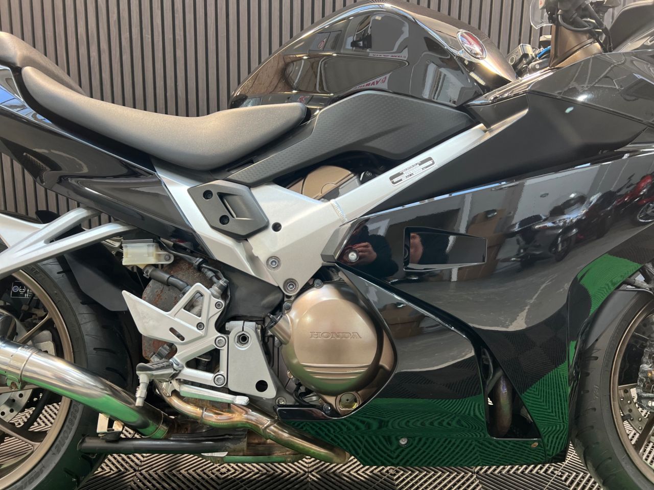 Used Honda VFR800F for sale - 78435197: Photo 13