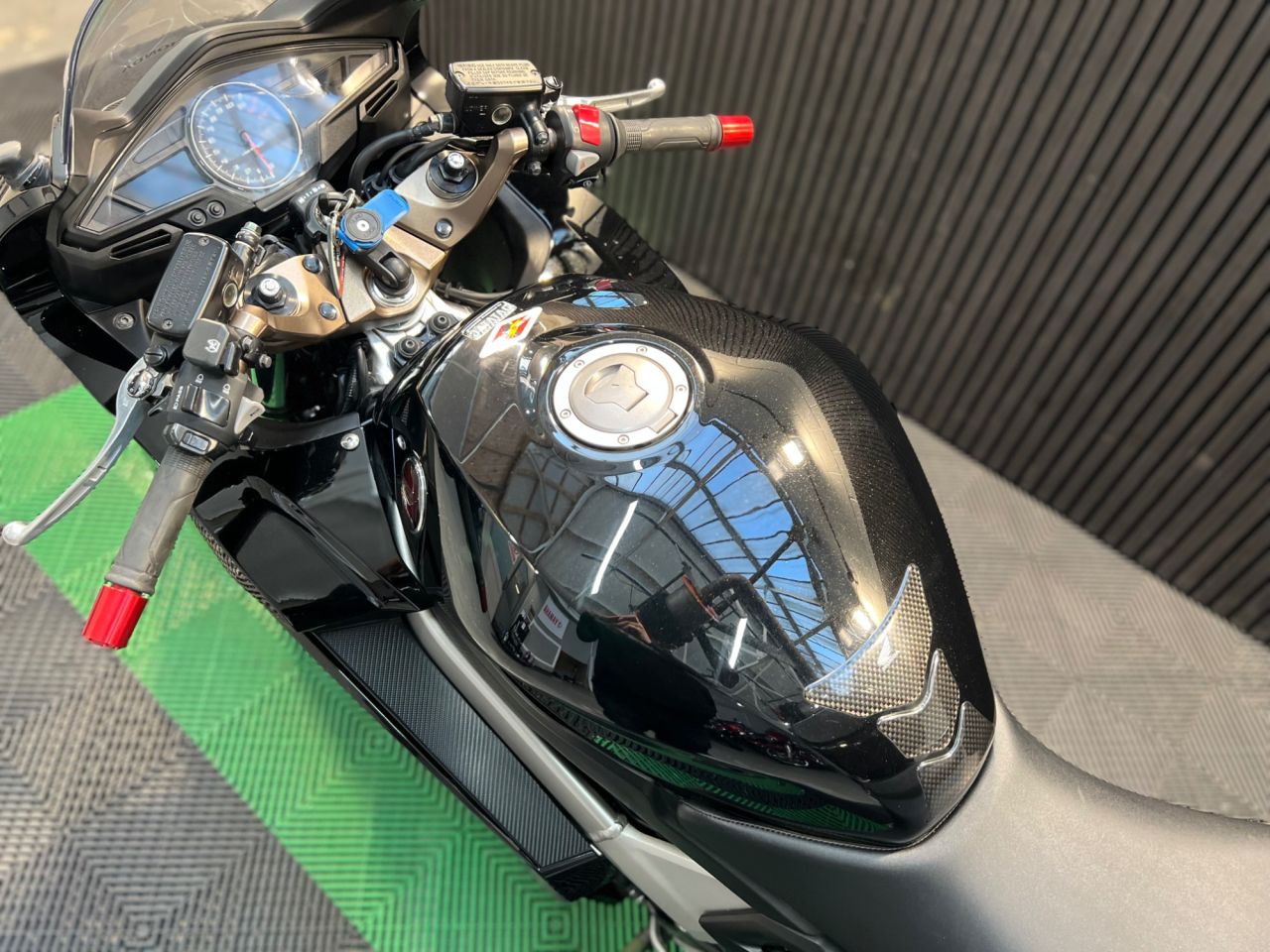 Used Honda VFR800F for sale - 78435197: Photo 22