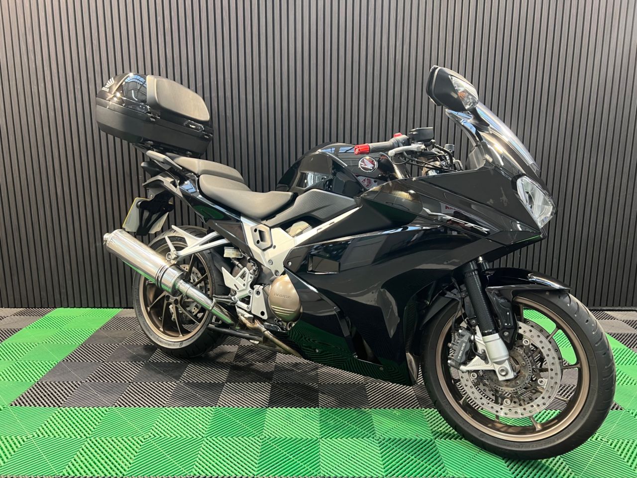 Used Honda VFR800F for sale - 78435197: Photo 6