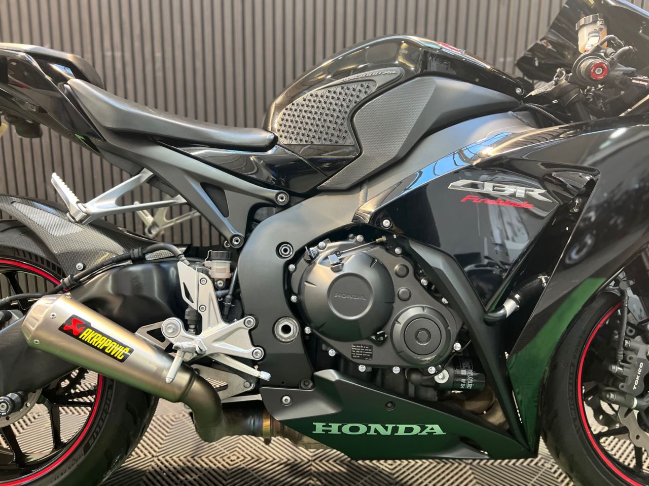 Used Honda CBR1000RR Fireblade for sale - 78434576: Photo 13