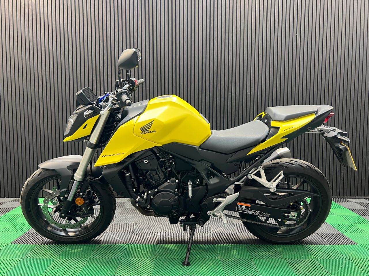 Used Honda CB750 Hornet for sale - 78836545: Photo 9