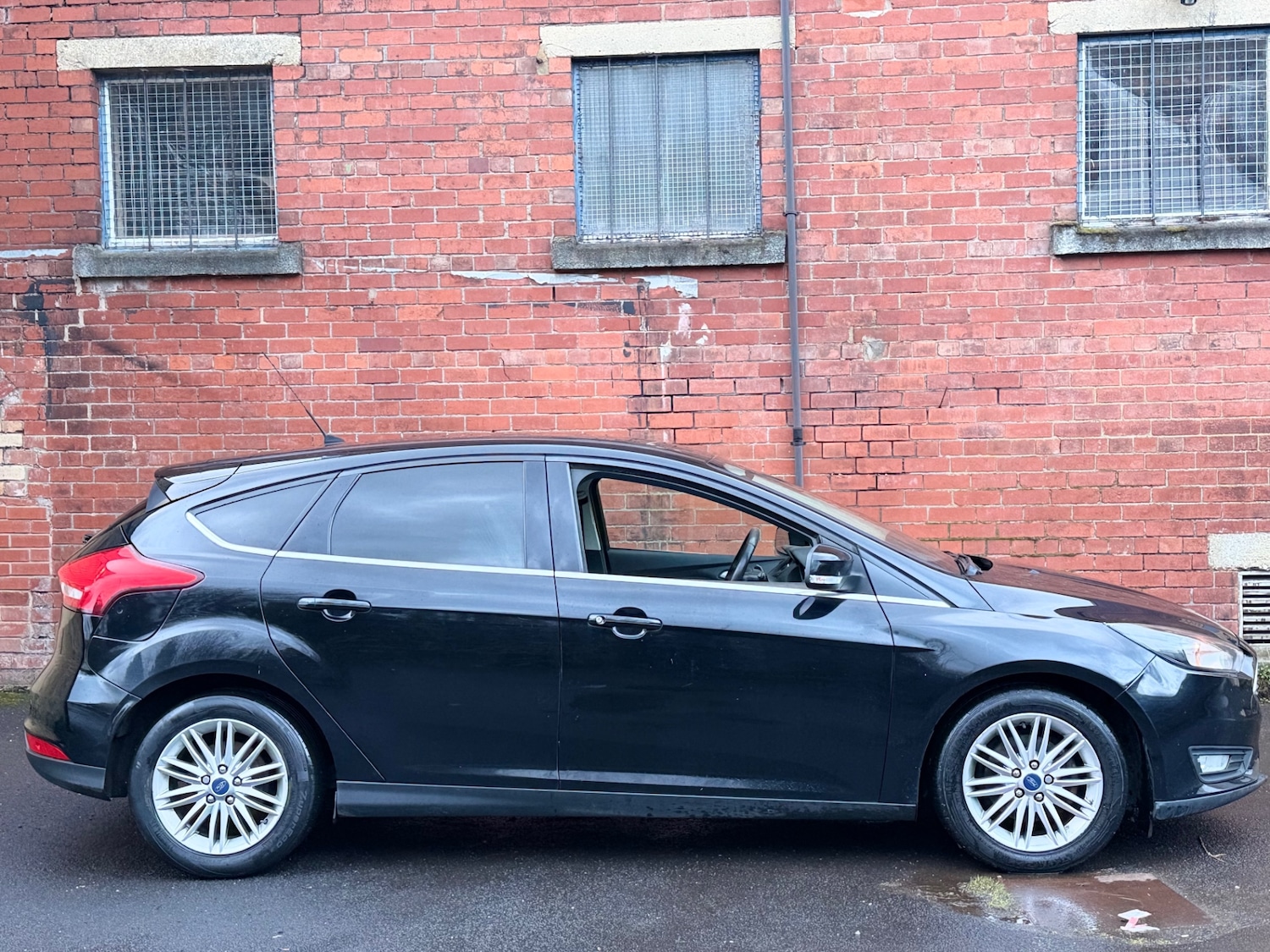 Used Ford Focus 2017 for sale - 77897716: Photo 3