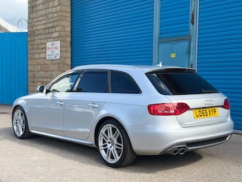 Used Audi A4 2010 for sale - 79426864: Photo