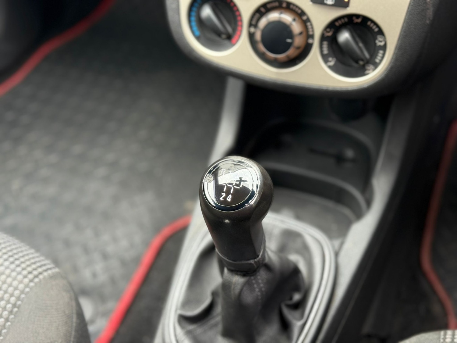 Used Vauxhall Corsa 2010 for sale - 76525833: Photo 12