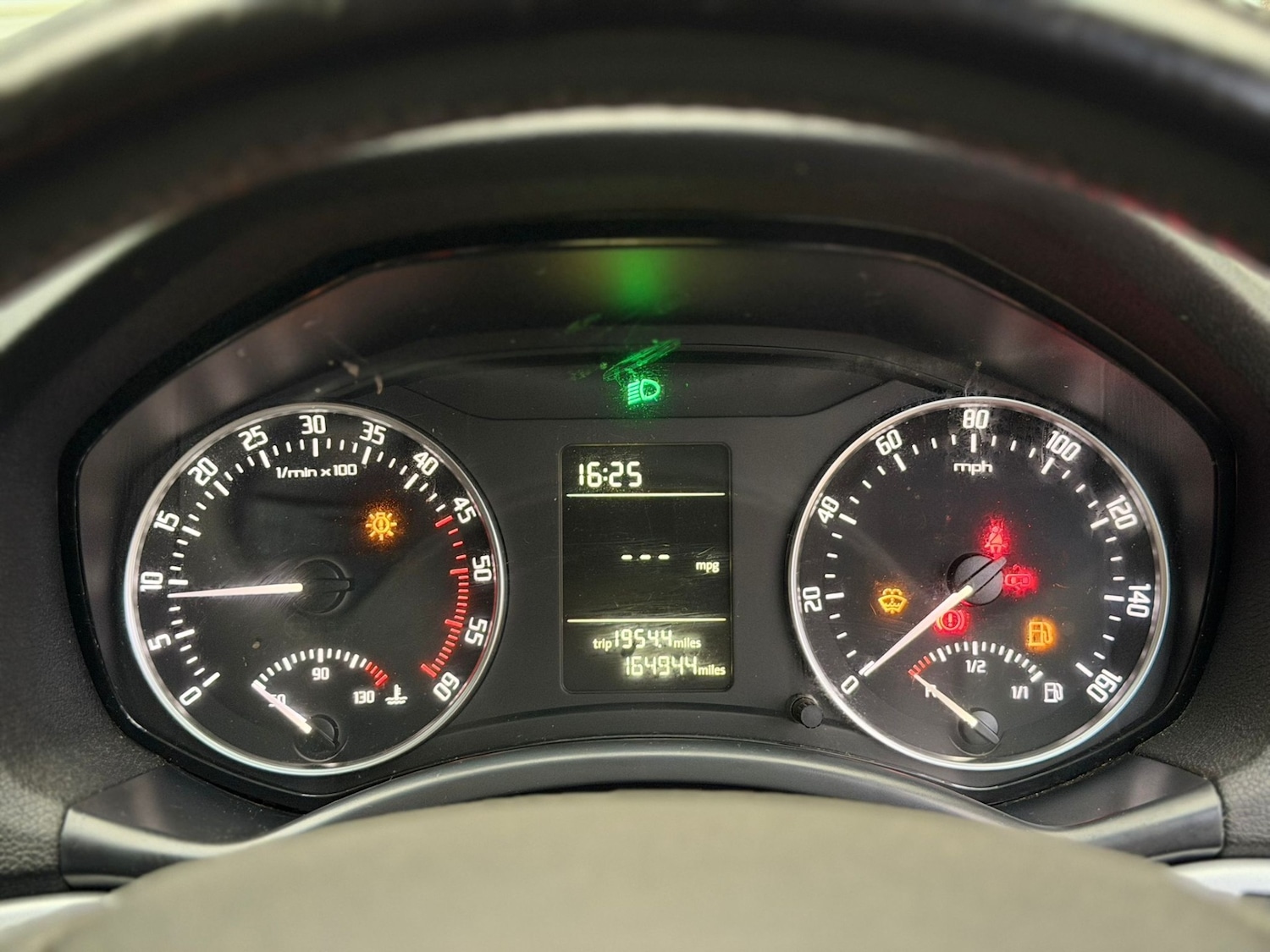 Used Skoda Octavia 2010 for sale - 76884784: Photo 9