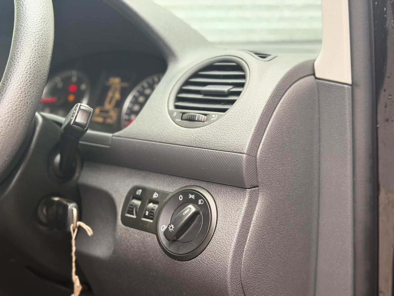 Used Volkswagen Caddy Maxi 2014 for sale - 77053131: Photo 9