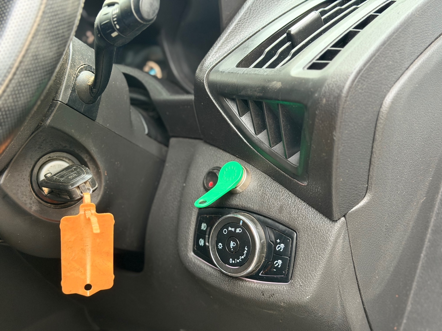 Used Ford Transit Connect 2015 for sale - 77802854: Photo 10