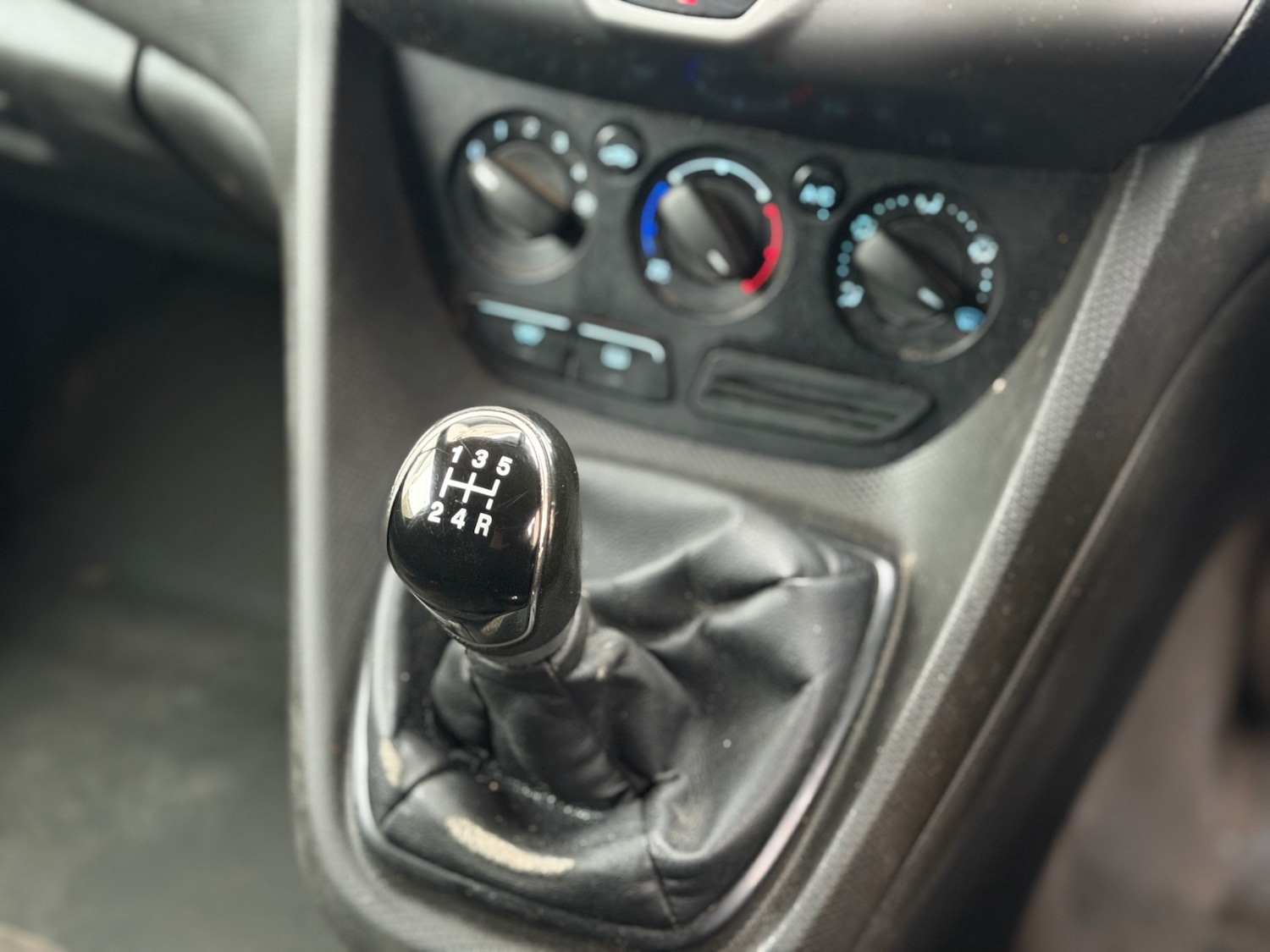 Used Ford Transit Connect 2015 for sale - 77802854: Photo 12