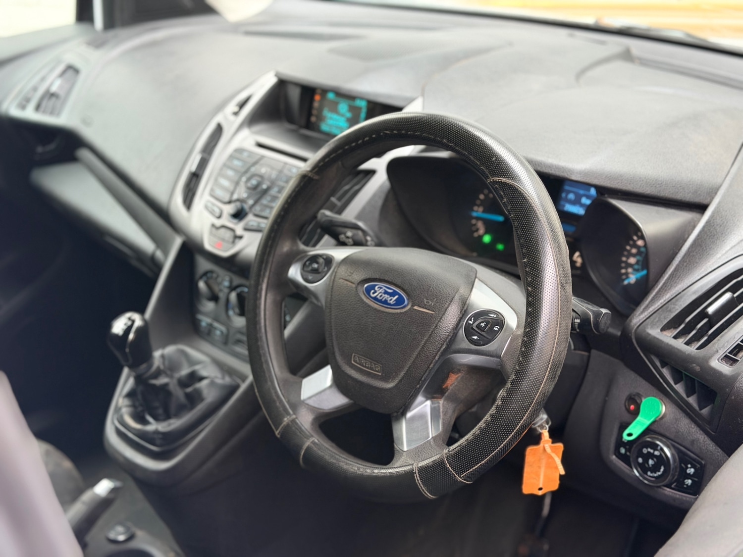 Used Ford Transit Connect 2015 for sale - 77802854: Photo 8