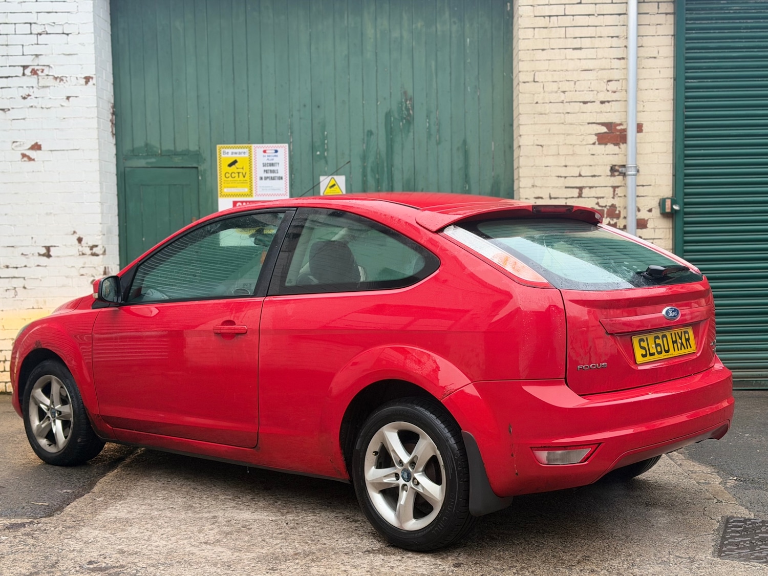 Used Ford Focus 2010 for sale - 77801947: Photo 4
