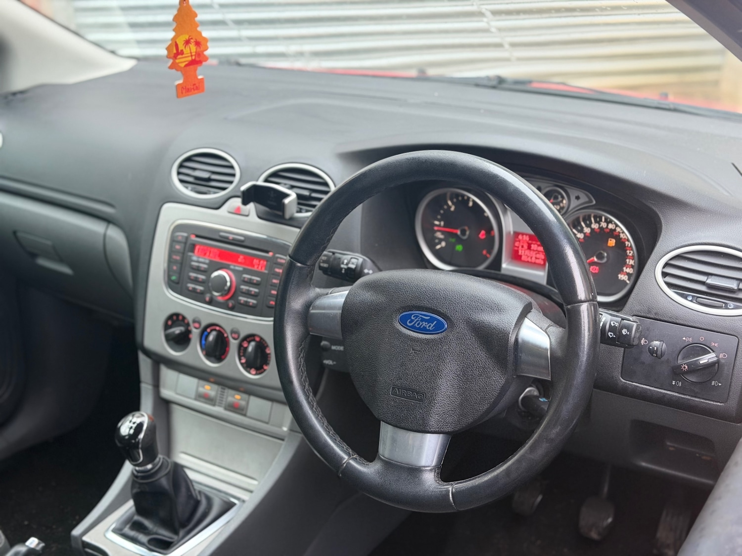 Used Ford Focus 2010 for sale - 77801947: Photo 8