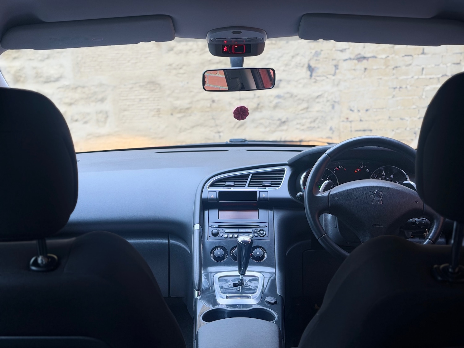 Used Peugeot 3008 2011 for sale - 77801939: Photo 9