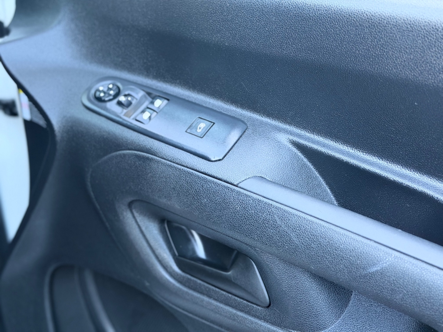 Used Peugeot Partner 2020 for sale - 77138001: Photo 10