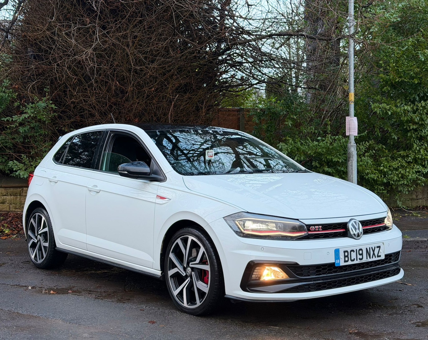 Used Volkswagen Polo 2019 for sale - 76905381: Photo 1