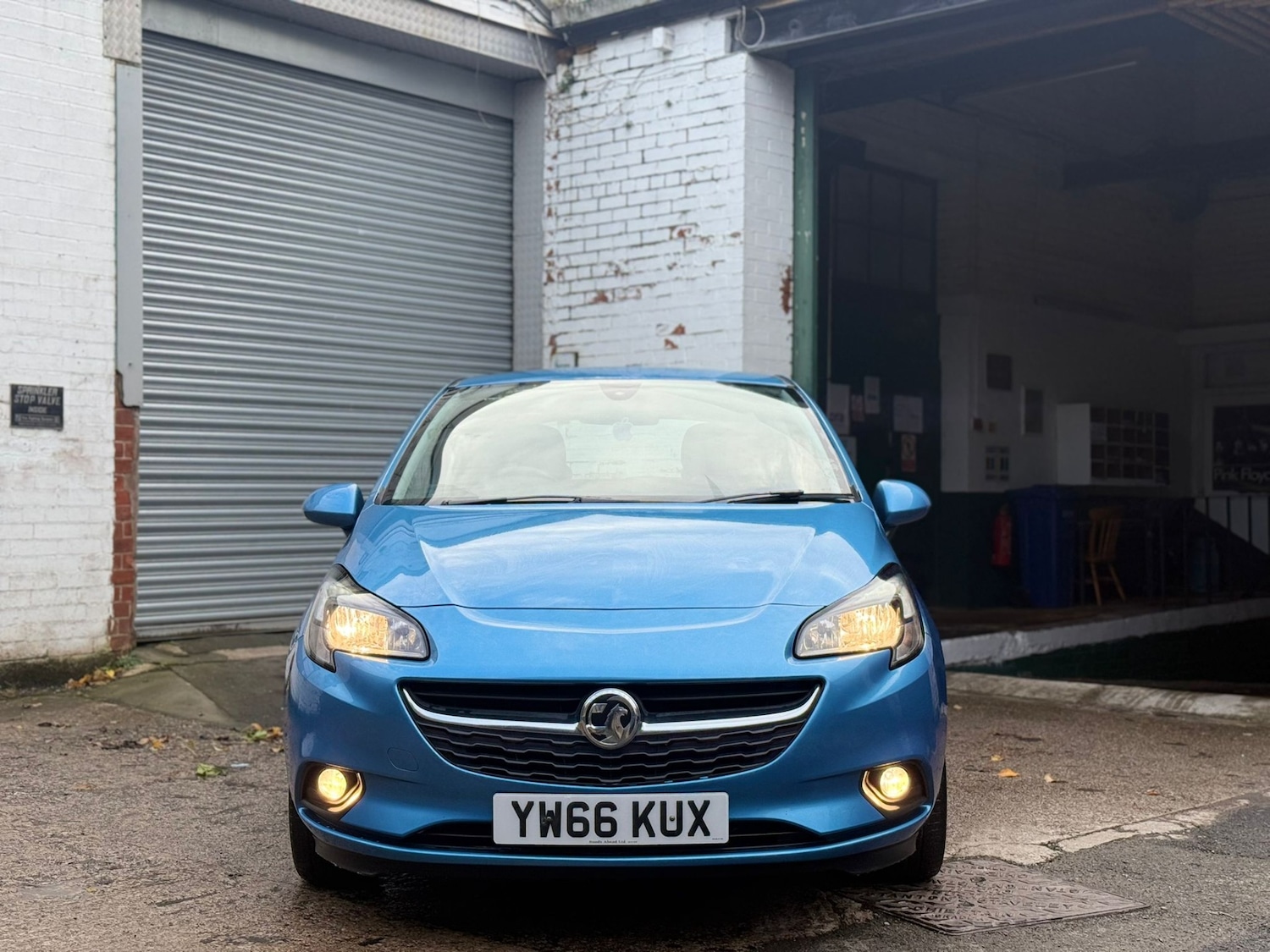 Used Vauxhall Corsa 2016 for sale - 76507391: Photo 2