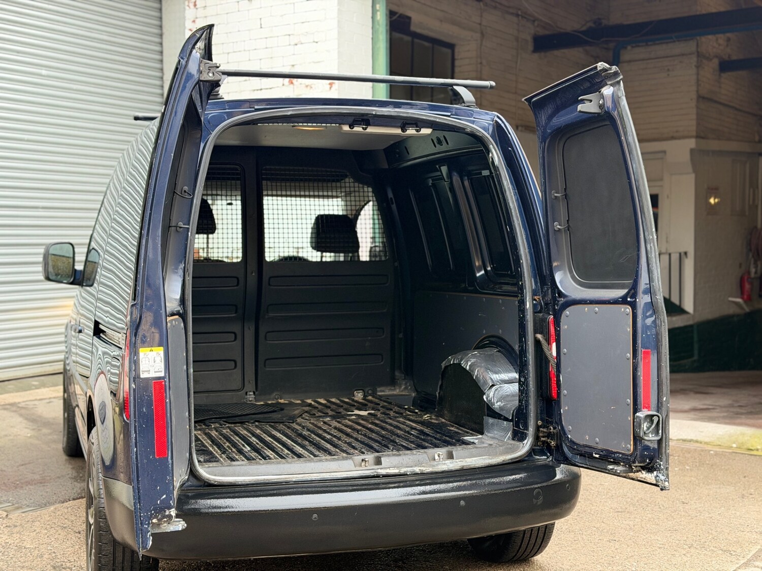 Used Volkswagen Caddy 2014 for sale - 77495113: Photo 8