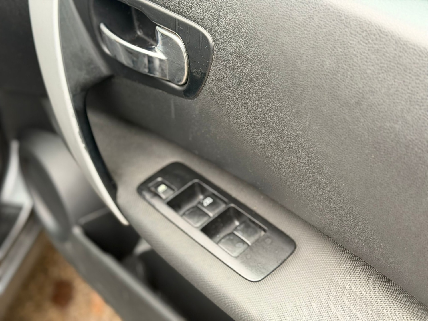 Used Nissan Qashqai 2011 for sale - 77053147: Photo 15