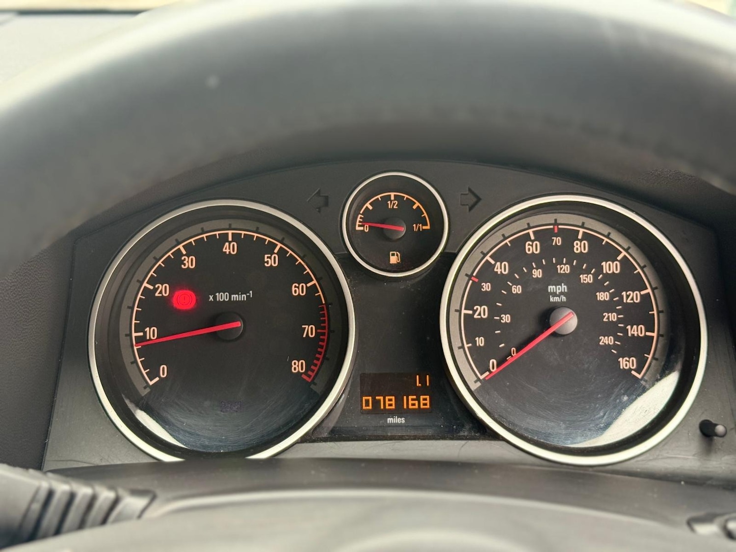 Used Vauxhall Astra 2010 for sale - 76625837: Photo 11