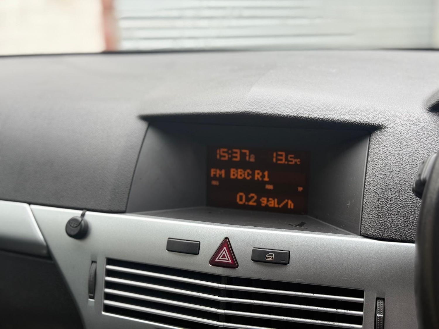 Used Vauxhall Astra 2010 for sale - 76625837: Photo 12