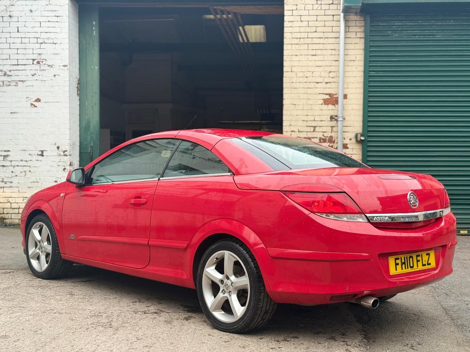 Used Vauxhall Astra 2010 for sale - 76625837: Photo 4