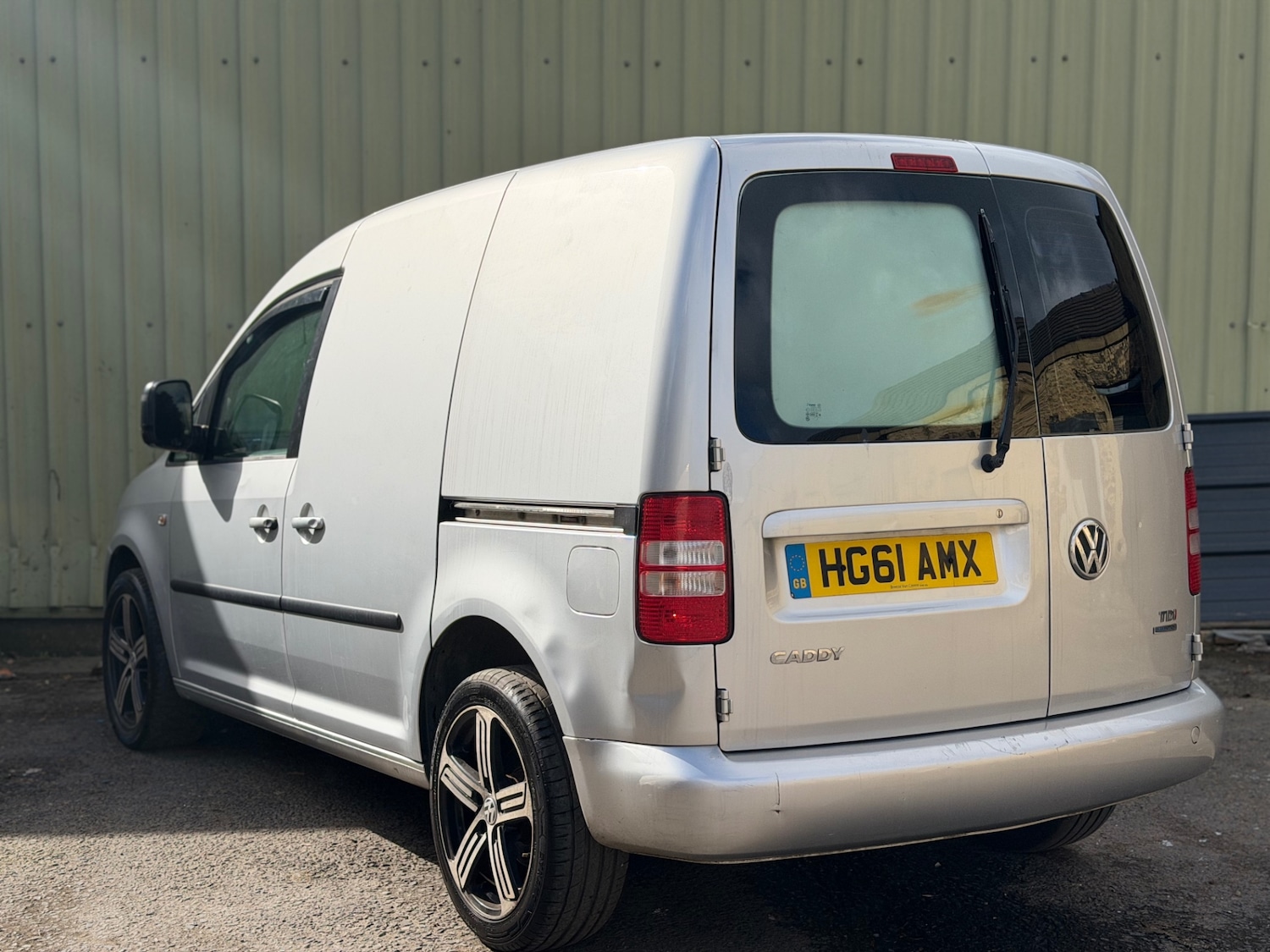 Used Volkswagen Caddy 2011 for sale - 77897712: Photo 4
