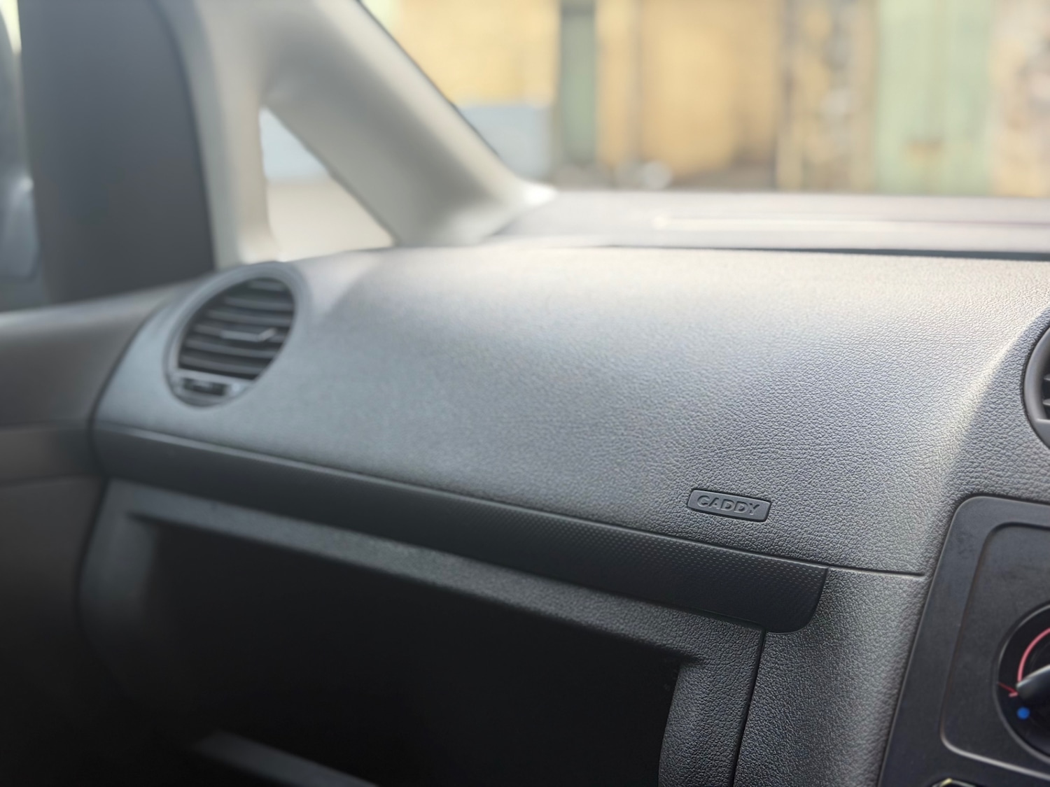 Used Volkswagen Caddy 2015 for sale - 77240506: Photo 17