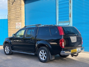 Used Nissan Navara 2010 for sale - 78559300: Photo