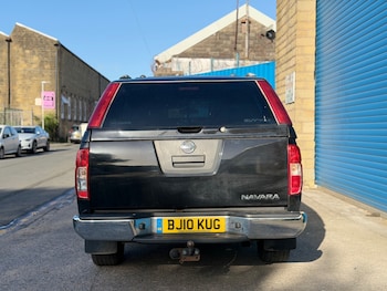 Used Nissan Navara 2010 for sale - 78559300: Photo
