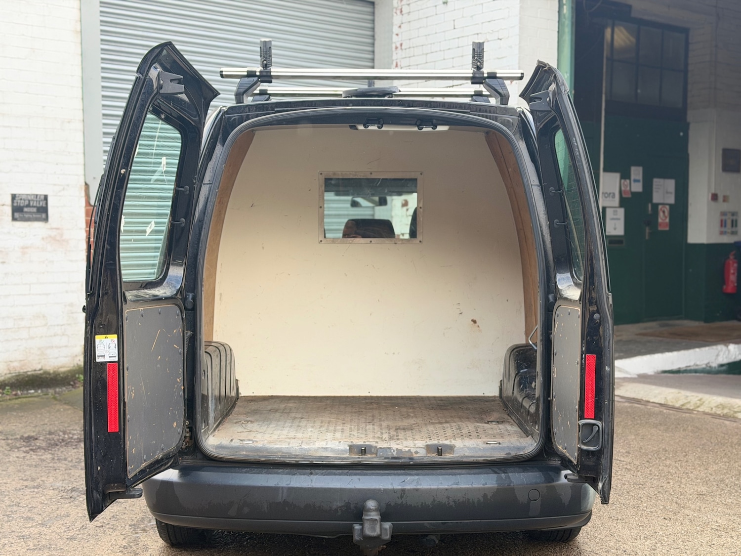 Used Volkswagen Caddy Maxi 2015 for sale - 77364416: Photo 10