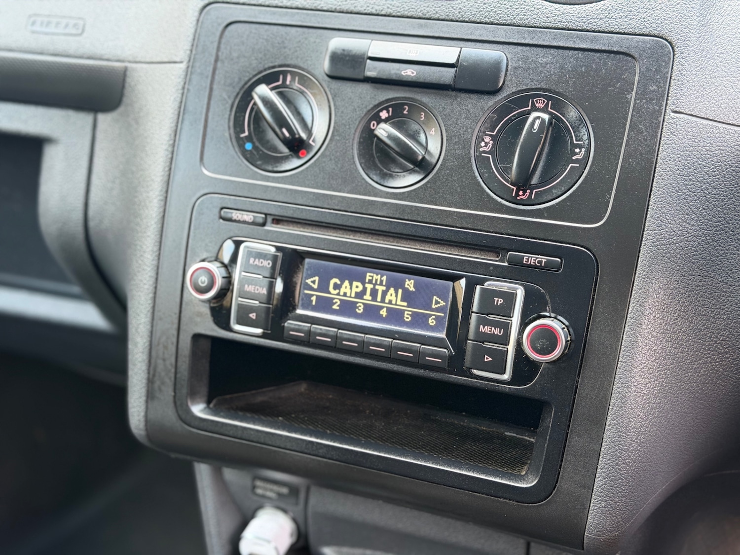 Used Volkswagen Caddy Maxi 2015 for sale - 77364416: Photo 16