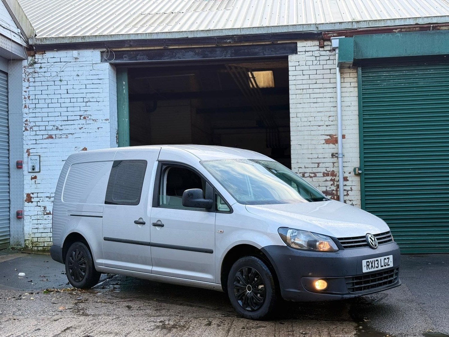 Used Volkswagen Caddy Maxi 2013 for sale - 76505039: Photo 3