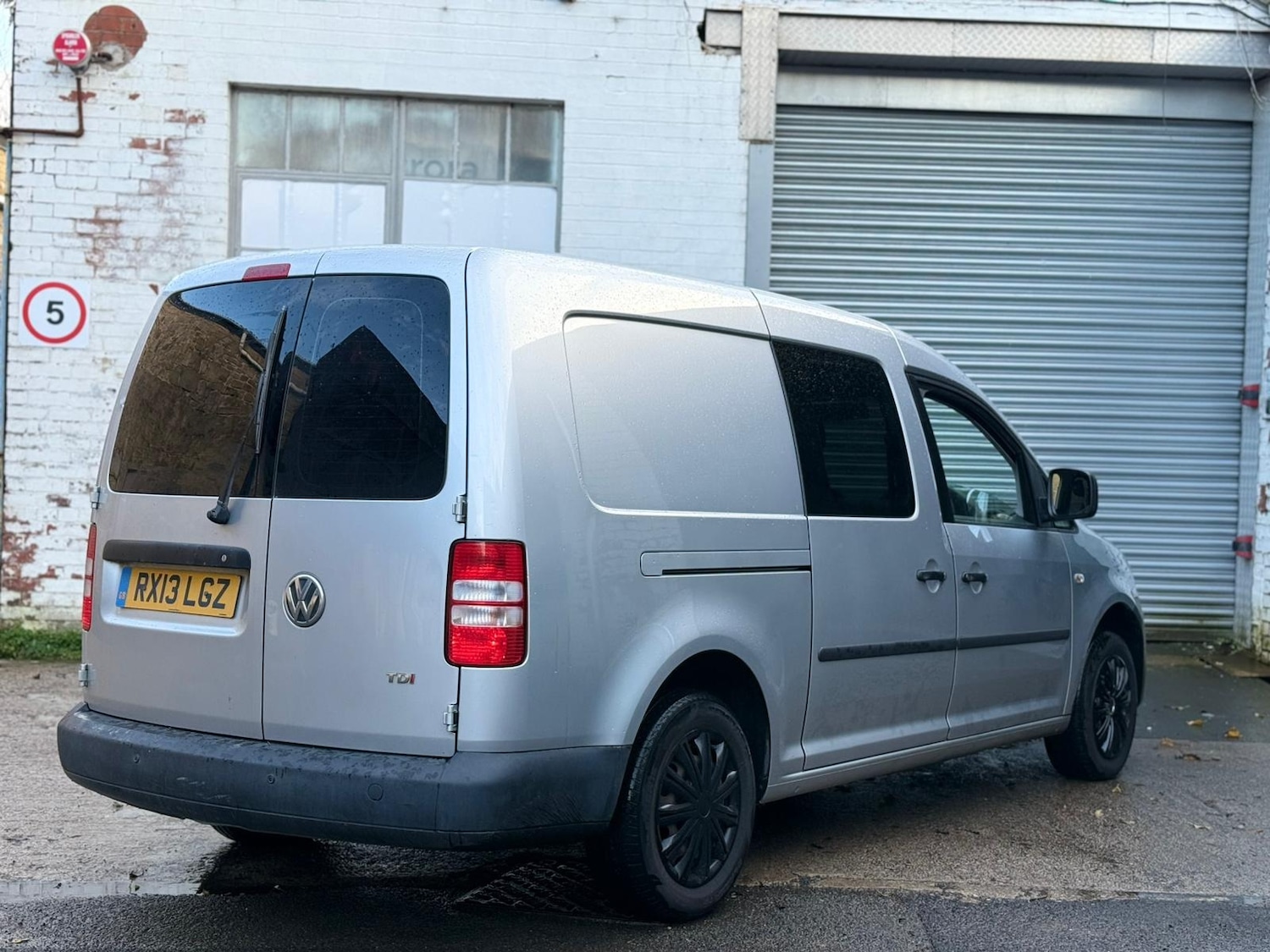 Used Volkswagen Caddy Maxi 2013 for sale - 76505039: Photo 4