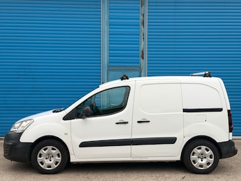 Used Peugeot Partner 2018 for sale - 79571857: Photo