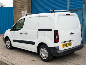 Used Peugeot Partner 2018 for sale - 79571857: Photo