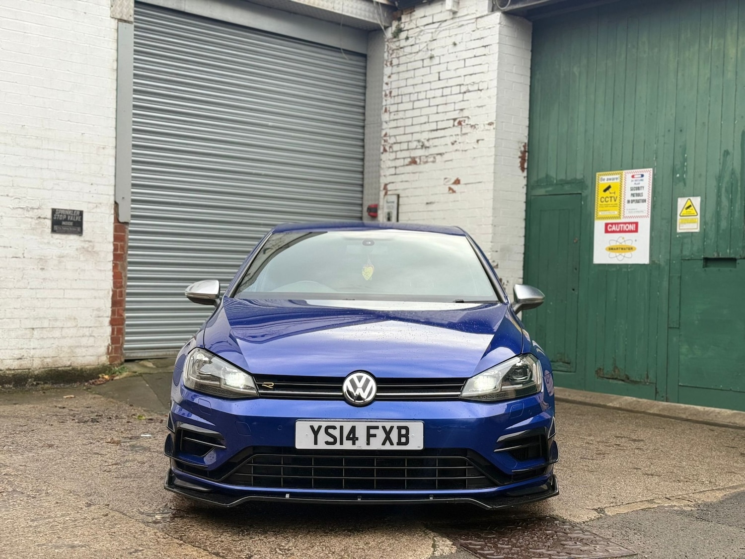 Used Volkswagen Golf 2014 for sale - 76542957: Photo 2
