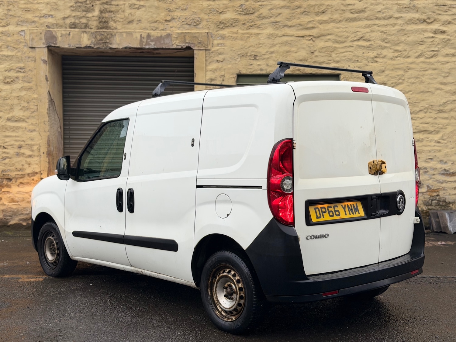 Used Vauxhall Combo 2016 for sale - 77300361: Photo 4