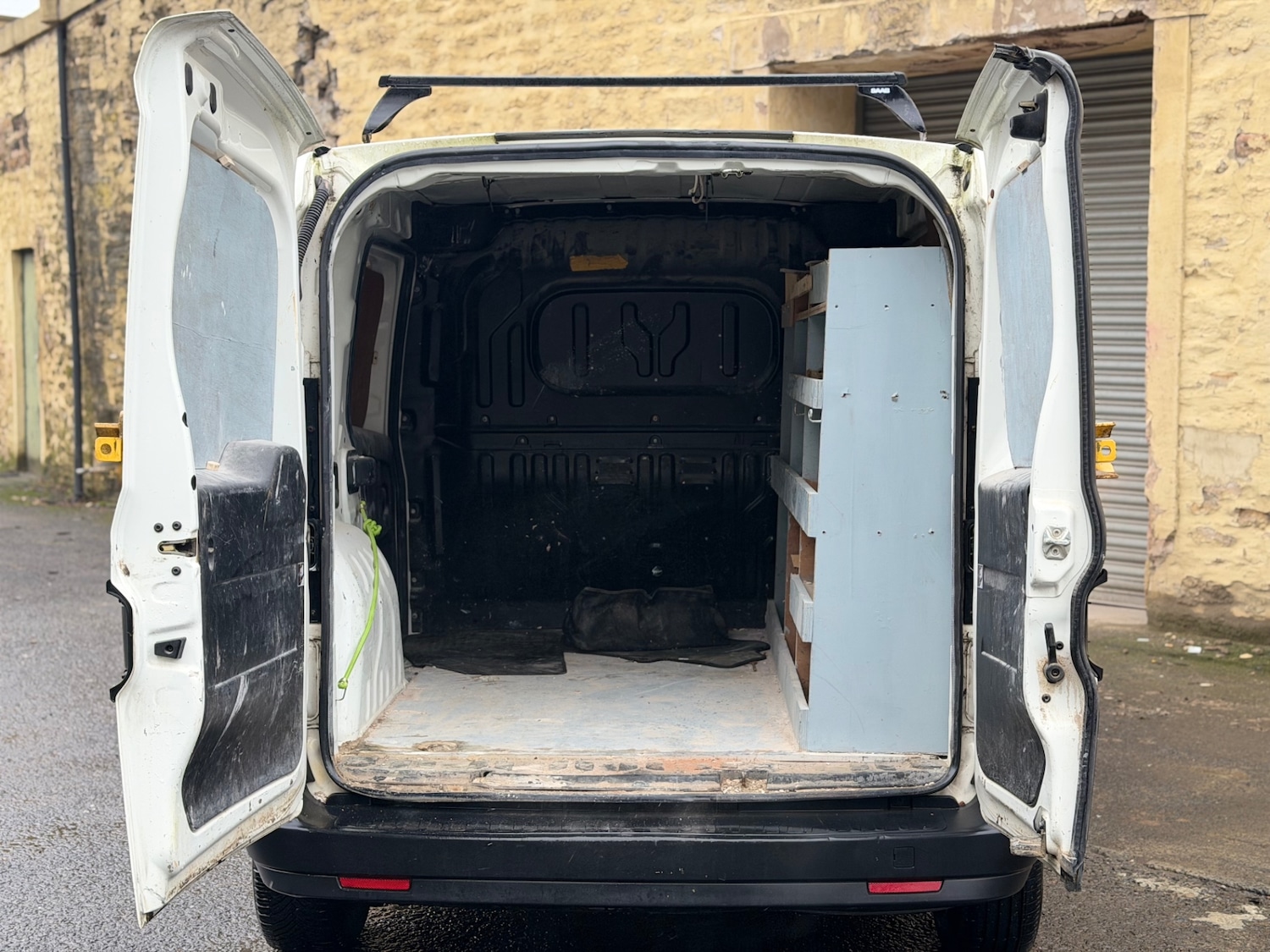 Used Vauxhall Combo 2016 for sale - 77300361: Photo 8