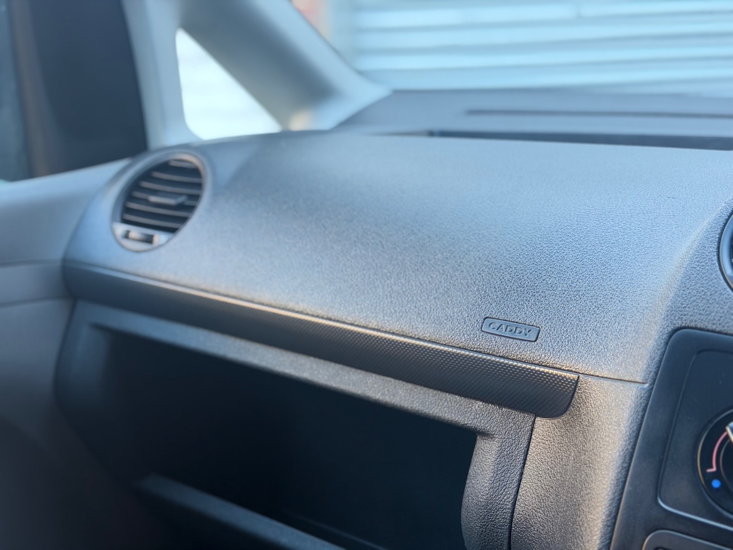 Used Volkswagen Caddy 2010 for sale - 77240458: Photo 14