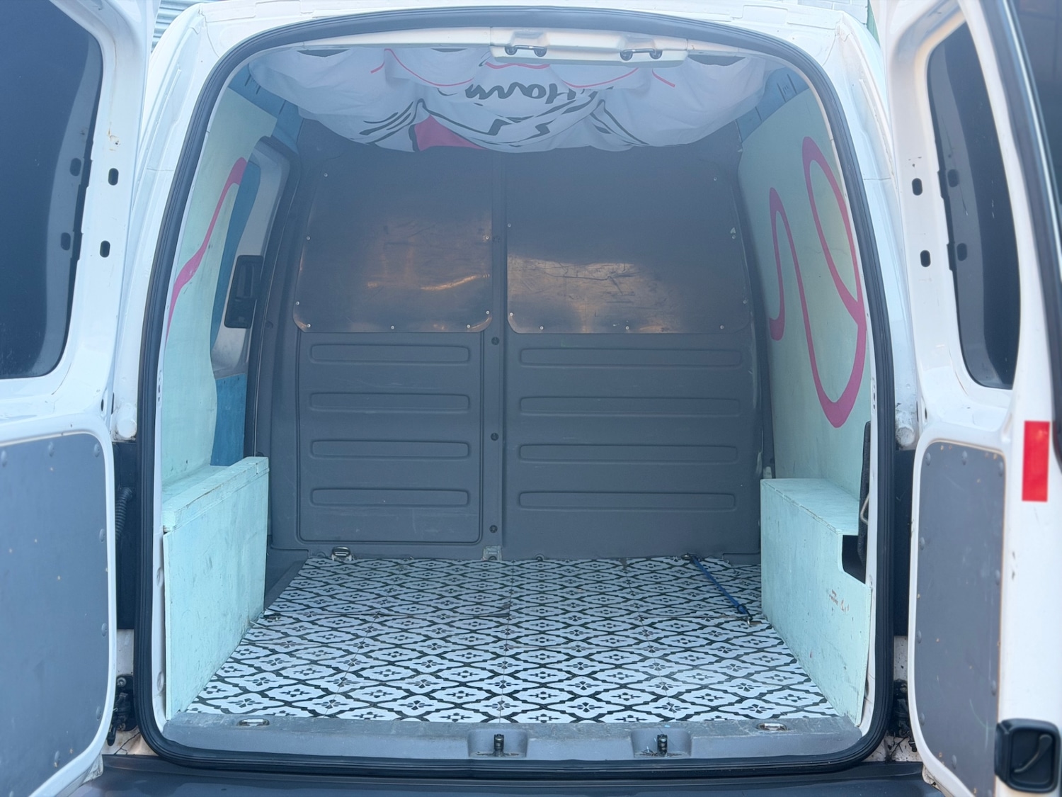 Used Volkswagen Caddy 2010 for sale - 77240458: Photo 8