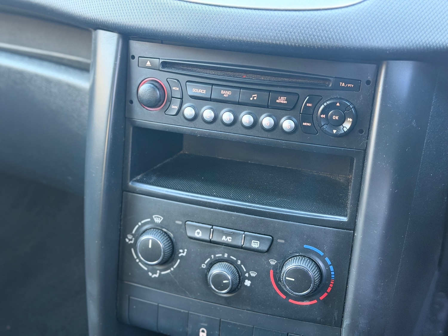 Used Peugeot 207 2010 for sale - 77221051: Photo 12