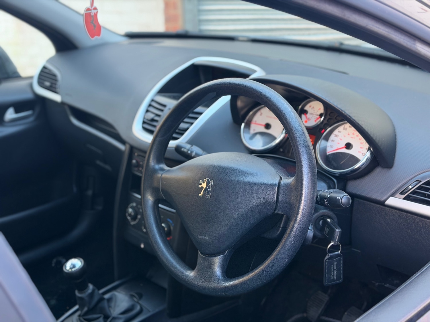 Used Peugeot 207 2010 for sale - 77221051: Photo 9