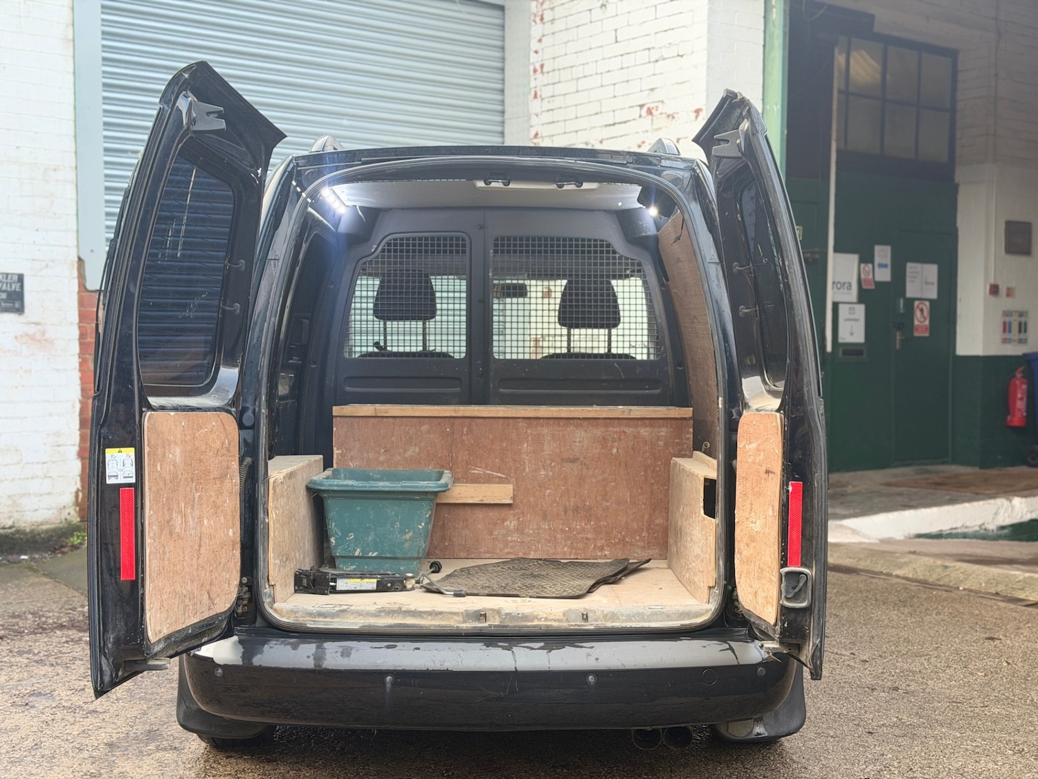 Used Volkswagen Caddy 2015 for sale - 77220930: Photo 7